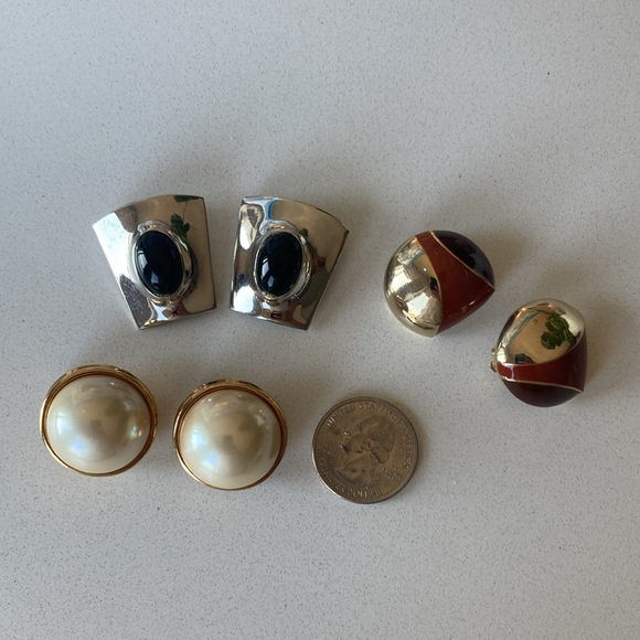 Vintage Bangle and earring bundle - Picture 3 of 7